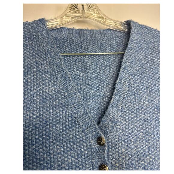 American Vintage 1980's Hand knit Blue vest coat of arms buttons size small - Picture 4 of 12